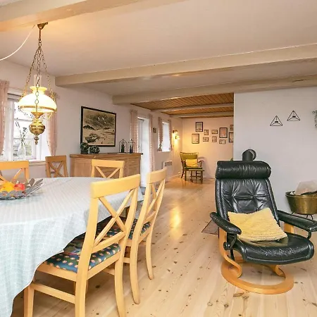 4 Person Holiday In * Bagenkop