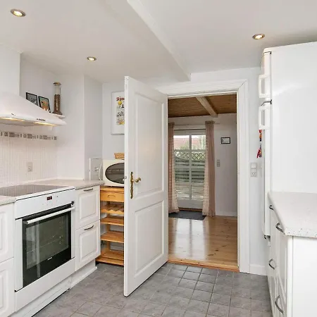 Feriehus 4 Person Holiday In