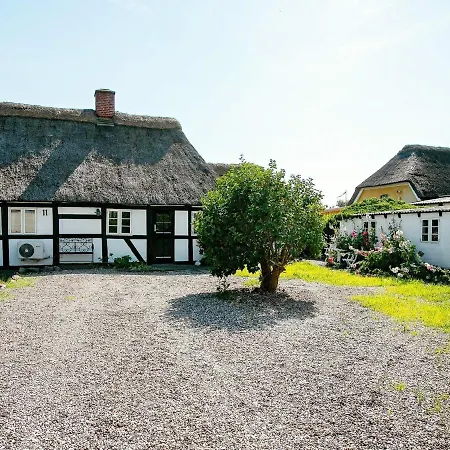 4 Person Holiday In